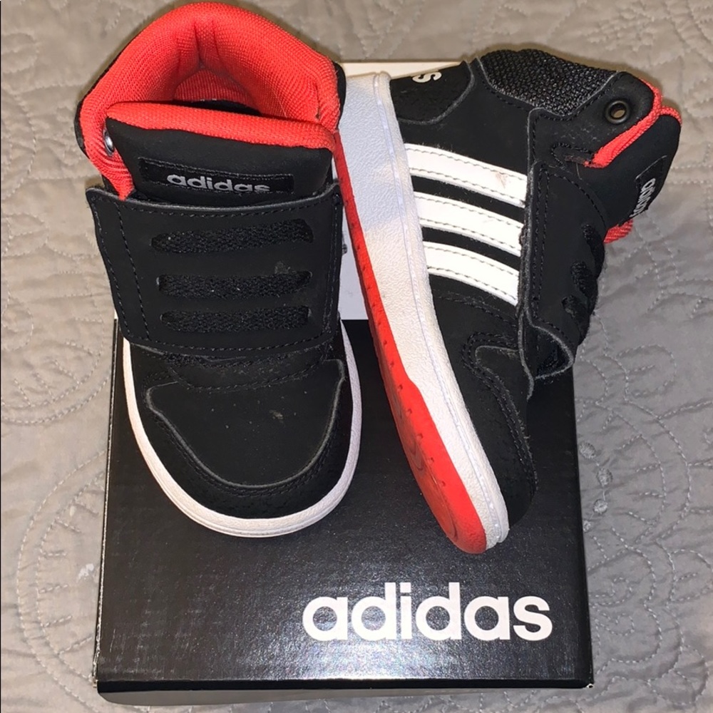 Toddler/baby boy adidas Velcro sneaker size 6